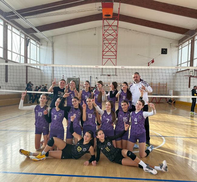 aaaDominacija pionirki Tehničara